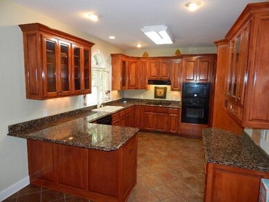 732 W Tara Ln, Duncan, SC 29334 - photo 5