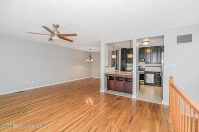 510 Leverett Ave, Staten Island, NY 10308 - photo 7