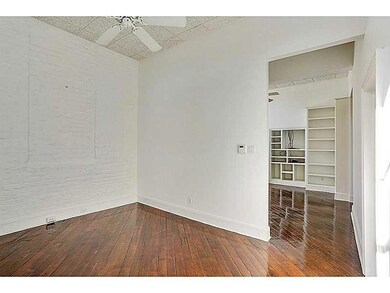 518 Julia St unit Upper, New Orleans, LA 70130 - photo 7