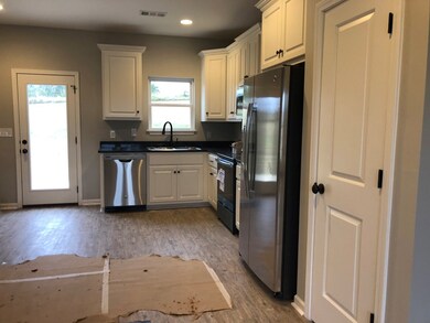 1014 Briarwood Dr, Oxford, MS 38655 - photo 2