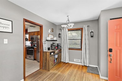 1245 NE 50th Place, Des Moines, IA 50313 - photo 3