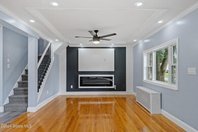 15-web-or-mls-1031-wavell-rd