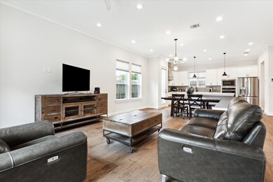 710 Pittman St, Houston, TX 77009 - photo 5