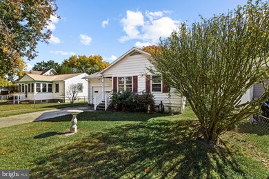 304 2nd St, Colonial Beach, VA 22443 - photo 4