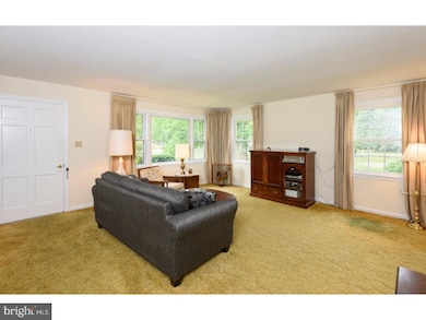 190 Anthony Wayne Dr, Wayne, PA 19087 - photo 4