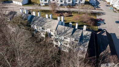 187 Lovers Ln unit 61, Torrington, CT 06790 - photo 2