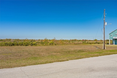 3733 Marble St, Port Bolivar, TX 77650 - photo 7