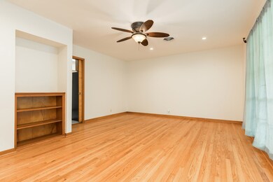 201 N Jane St, Alvin, TX 77511 - photo 6