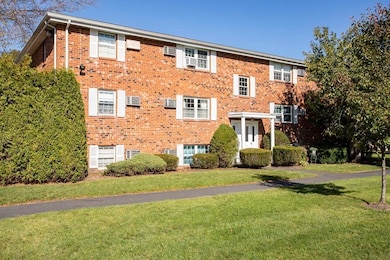 89 Pleasant St unit D5, Medfield, MA 02052 - photo 3