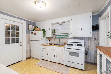 464 W 3rd St S, Fulton, NY 13069 - photo 6