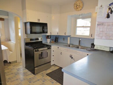 144 Dartmouth Ave, Holland, MI 49423 - photo 4