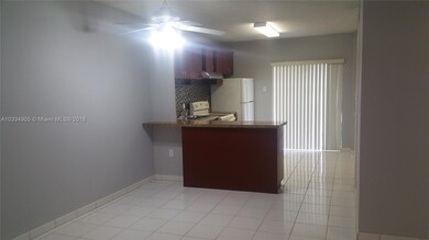 Living / Kitchen 