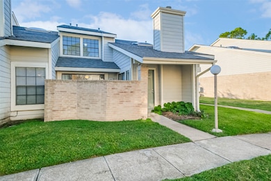 11983 Bob White Dr unit 17-852, Houston, TX 77035 - photo 2