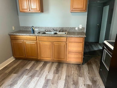 1533 S Saint Clair Ave, Wichita, KS 67213 - photo 4