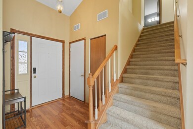43 W Rustic Ln, Round Lake Beach, IL 60073 - photo 4