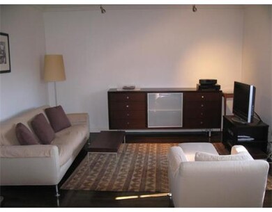 110 Sewall Ave unit 6, Brookline, MA 02446 - photo 4