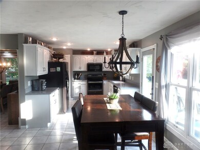 Eat In Kitchen