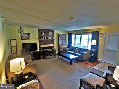 3921 Stoudts Ferry Bridge Rd, Reading, PA 19605 - photo 4