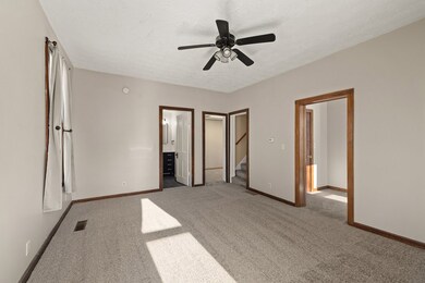 77 Frederick St, Mansfield, OH 44904 - photo 3