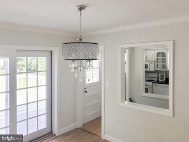 2209 Darrow St, Silver Spring, MD 20902 - photo 4