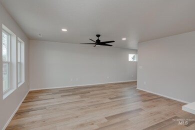 18365 N Fire Ice Ave, Nampa, ID 83687 - photo 5