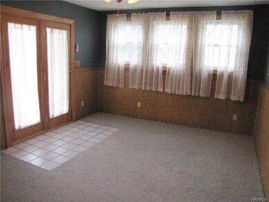 Formal dining room