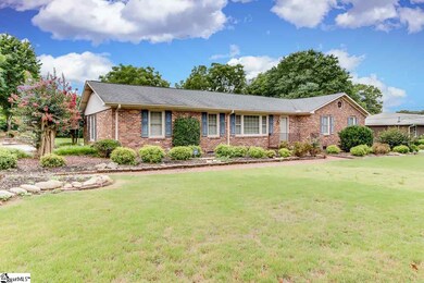 6 Fairlane Dr, Mauldin, SC 29662 - photo 3