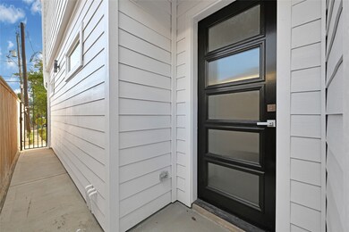 111 E 33rd St unit B, Houston, TX 77018 - photo 4