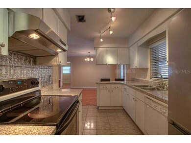 6806 Santa Monica Ct, Tampa, FL 33615 - photo 5