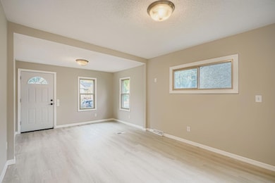 4643 Emerson Ave N, Minneapolis, MN 55412 - photo 3