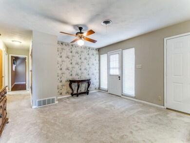 1113 Mary Dr, Hurst, TX 76053 - photo 5