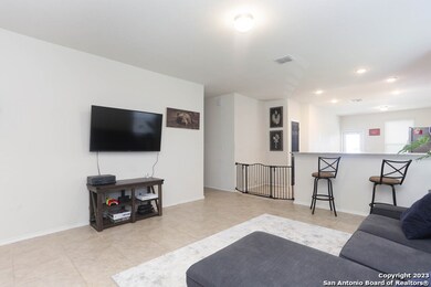 10368 McQueeney, San Antonio, TX 78252 - photo 4