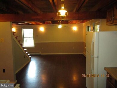 4564 E Mill Hill Rd, East Greenville, PA 18041 - photo 4