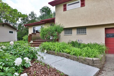 Pretty landscaping!