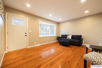 1125 Furnas Ave, Lincoln, NE 68521 - photo 4