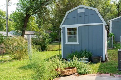 1736 Brook St, Lawrence, KS 66044 - photo 6