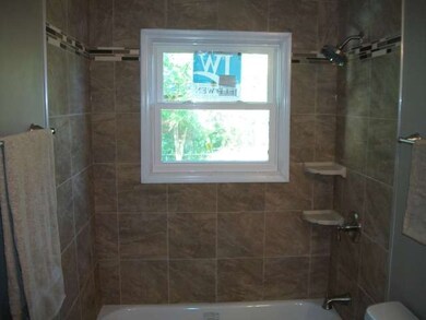 114 Pecos Cir, Carpentersville, IL 60110 - photo 7