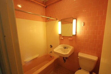 18 E Central St unit 4, Franklin, MA 02038 - photo 7
