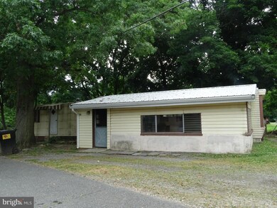 20 Pheasant Ln, Bechtelsville, PA 19505 - photo 2