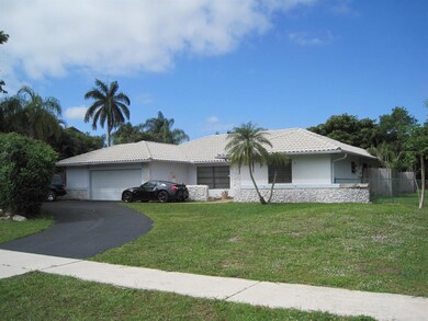 22363 Waterside Dr, Boca Raton, FL 33428 - photo 4