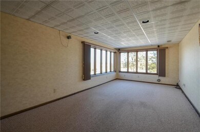 2500 Beryl Ave, Whitehall, PA 18052 - photo 6