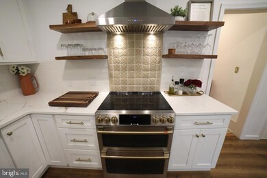 2622 W Greenleaf St, Allentown, PA 18104 - photo 6