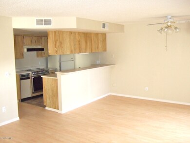 8819 N 8th St unit 101, Phoenix, AZ 85020 - photo 2