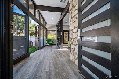 5010 Calderon Rd, Woodland Hills, CA 91364 - photo 4