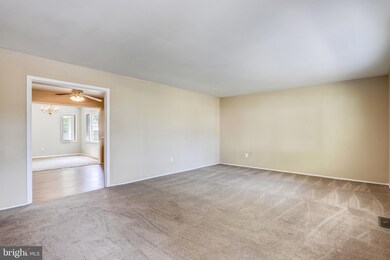 4115 Crosswick Turn, Bowie, MD 20715 - photo 5