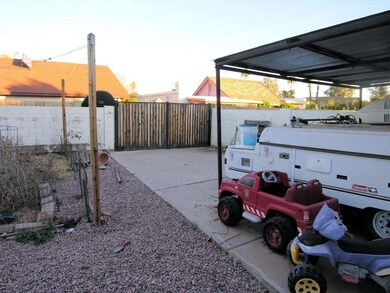 RV gate and pad