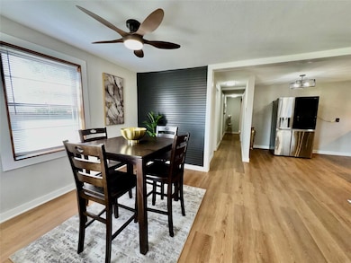 319 Lowe St, Palestine, TX 75803 - photo 5