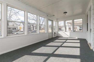 1452 5th Ave SE, Cedar Rapids, IA 52403 - photo 4