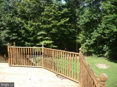 3044 Queensberry Dr, Huntingtown, MD 20639 - photo 3