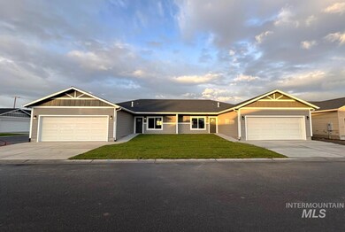 1813 Airway Ave, Lewiston, ID 83501 - photo 2